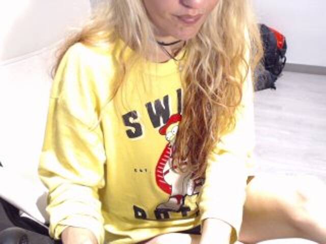 Трансляцияның скриншоттары SexyCookieM