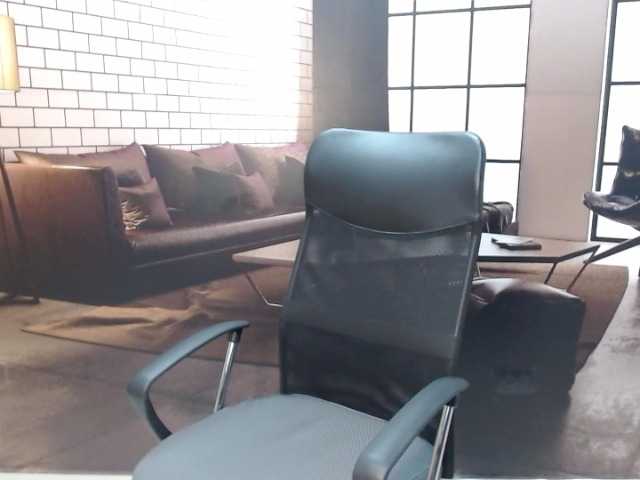 Трансляцияның скриншоттары luciasmith