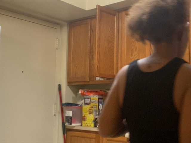 Трансляцияның скриншоттары Luicy