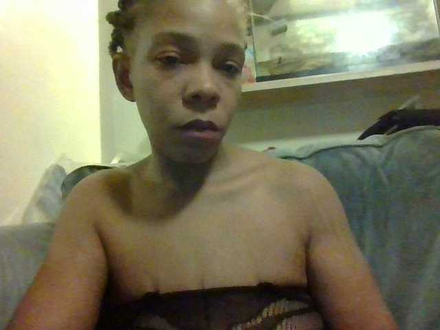 Трансляцияның скриншоттары Luicy