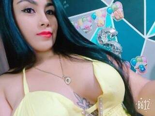 Эротикалық бейне чат Maddy-Moon