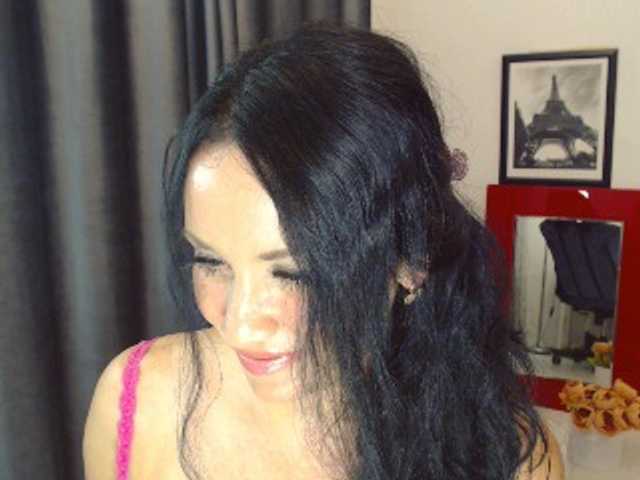 Трансляцияның скриншоттары Malibugirl