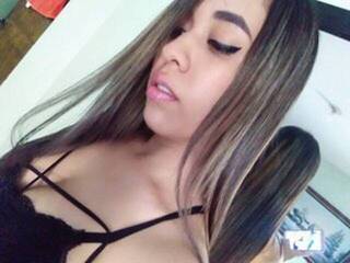 Эротикалық бейне чат Martinamayers