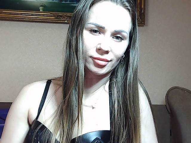 Трансляцияның скриншоттары LoveLoveKira