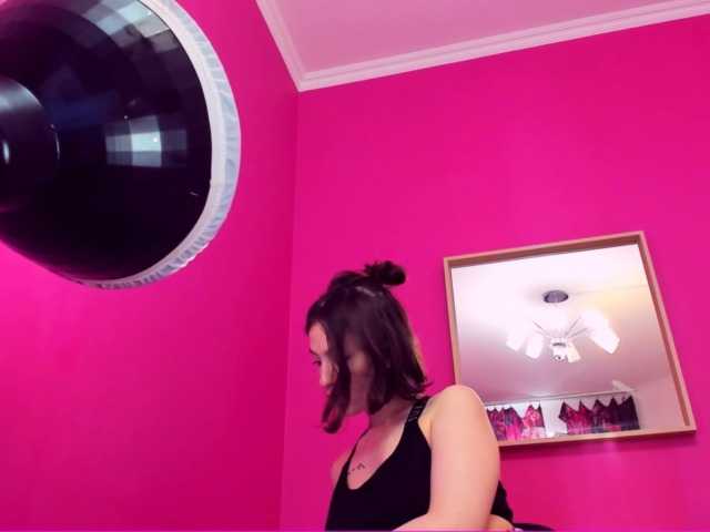 Трансляцияның скриншоттары MaryLooe