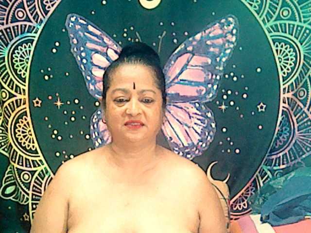 Трансляцияның скриншоттары matureindian