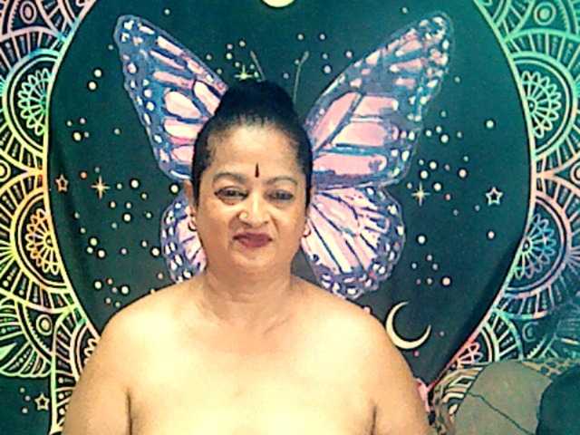 Трансляцияның скриншоттары matureindian