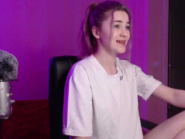 Трансляцияның скриншоттары Maybbe