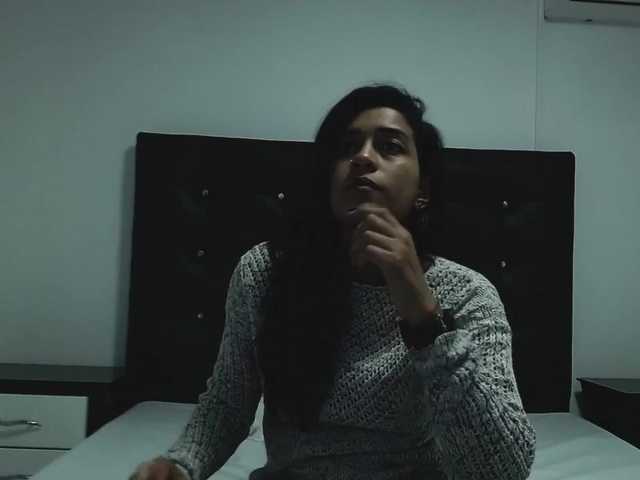 Трансляцияның скриншоттары MegaanBlack