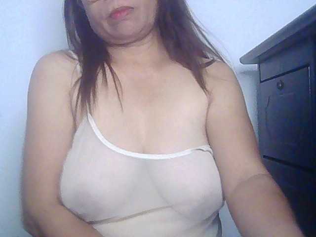 Трансляцияның скриншоттары melon2love4u