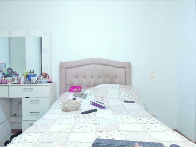 Трансляцияның скриншоттары MerryColin