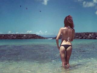 Эротикалық бейне чат MiaBlender