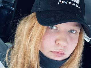 Эротикалық бейне чат MichaelaSmit