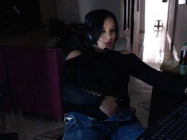 Трансляцияның скриншоттары michellove1