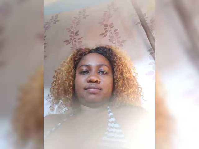 Трансляцияның скриншоттары Mirellaa