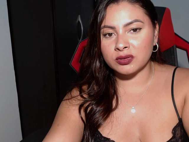 Трансляцияның скриншоттары miss-daniela