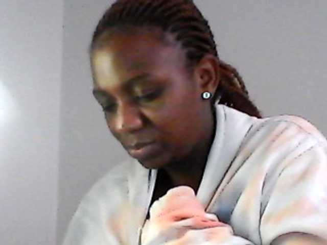 Трансляцияның скриншоттары MissCocoaB