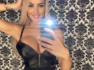 Эротикалық бейне чат modelstyalee