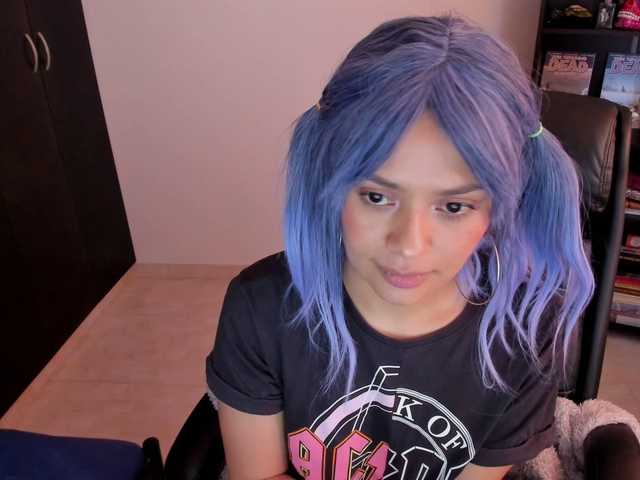 Трансляцияның скриншоттары monique-red