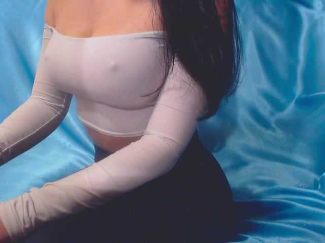 Трансляцияның скриншоттары Ms_Mia