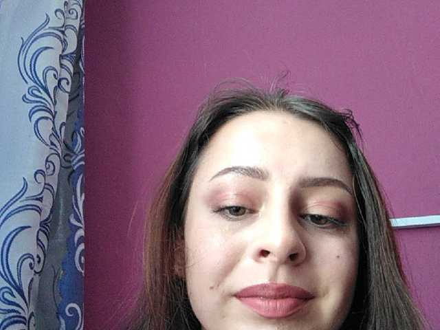 Трансляцияның скриншоттары MsEtta