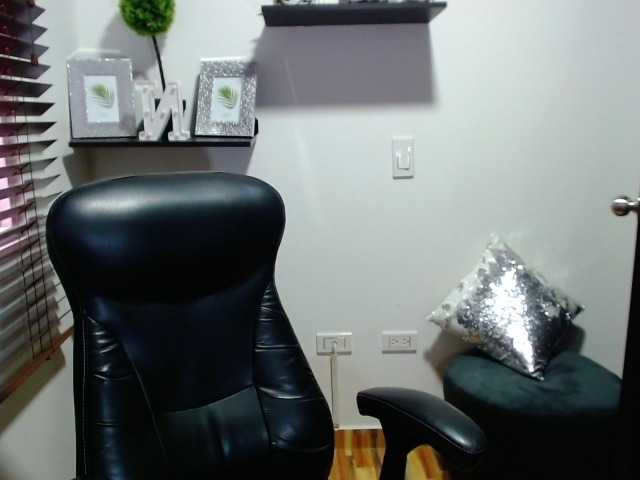 Трансляцияның скриншоттары NattyFerrer