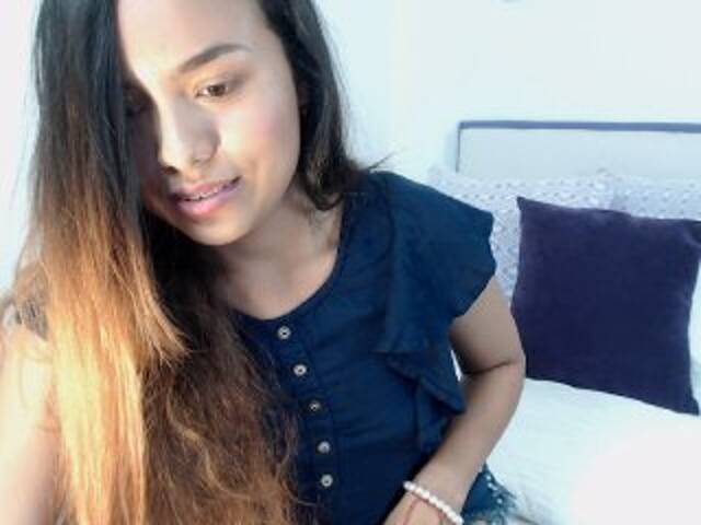 Трансляцияның скриншоттары ninamiranda