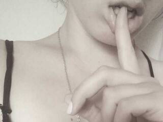 Эротикалық бейне чат Olyaac