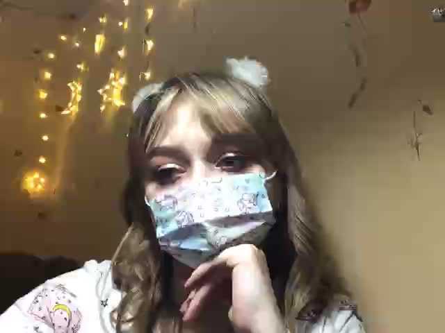 Трансляцияның скриншоттары PeachyMoon