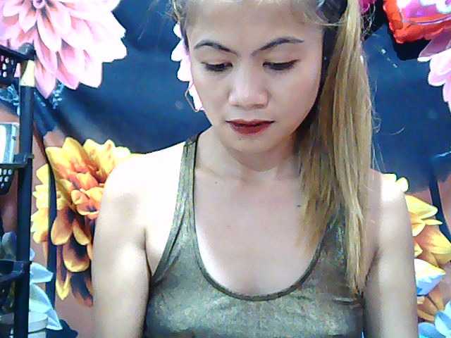 Трансляцияның скриншоттары Prettysam19