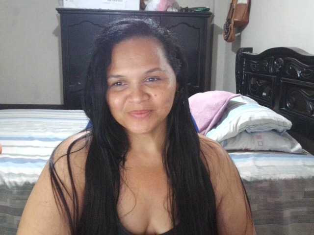 Трансляцияның скриншоттары QueenNight