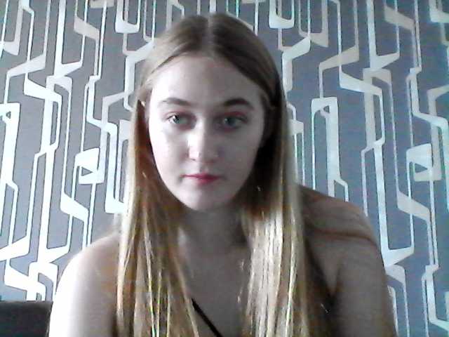 Трансляцияның скриншоттары QweenElsa