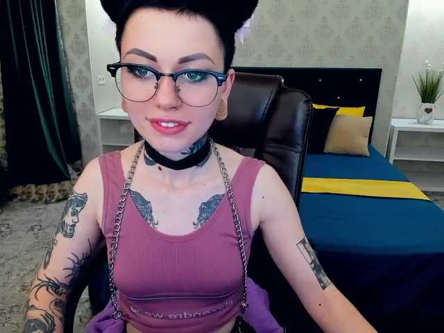 Трансляцияның скриншоттары RoseeMonroe