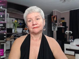 Эротикалық бейне чат roxana-brooks