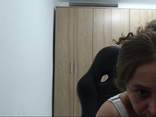 Эротикалық бейне чат RoxanaMilf