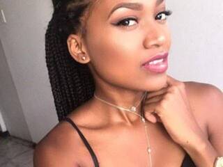 Эротикалық бейне чат roxi-smith