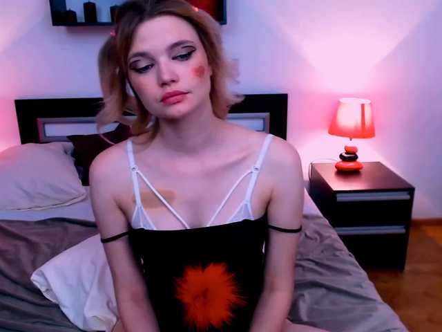 Трансляцияның скриншоттары SimonaVei