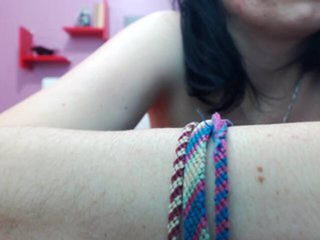 Трансляцияның скриншоттары Simyna