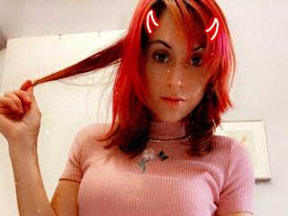 Эротикалық бейне чат SlutBubbles