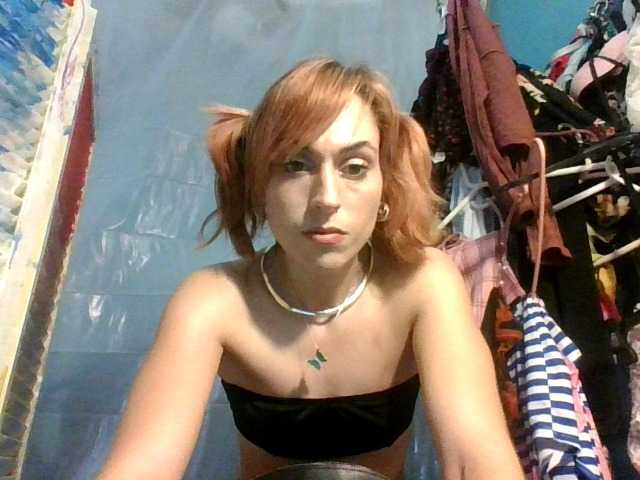 Трансляцияның скриншоттары SlutBubbles