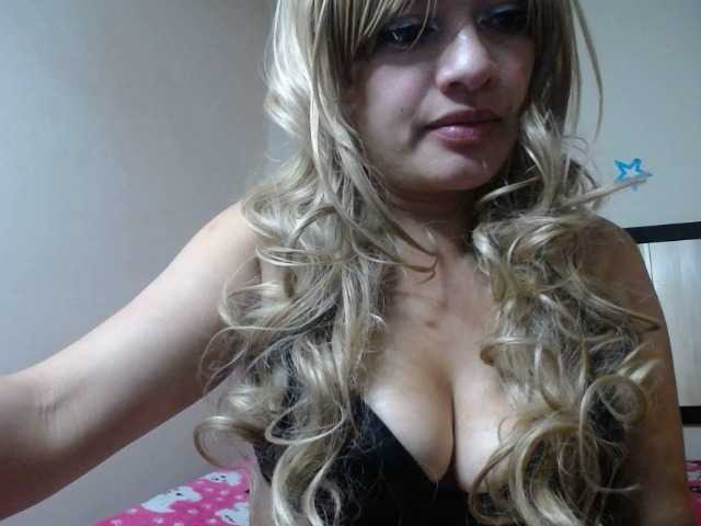 Трансляцияның скриншоттары Sofia-hot