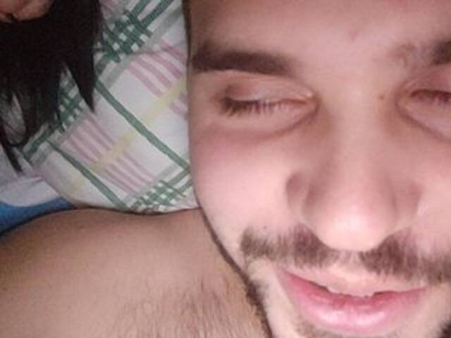 Трансляцияның скриншоттары SoFiaSiRenTwO