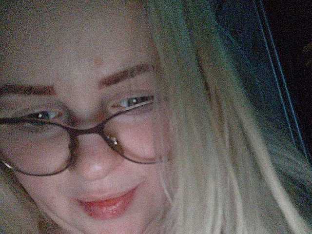 Трансляцияның скриншоттары SofiaWilson23