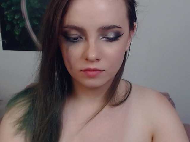 Трансляцияның скриншоттары SonyaBlade9