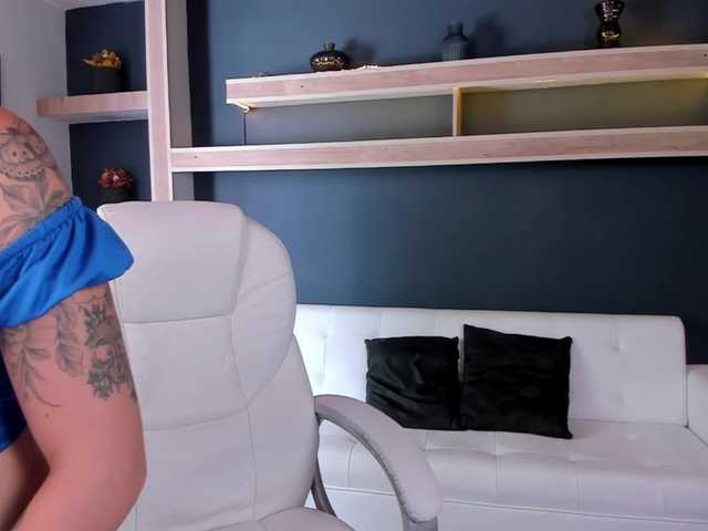 Трансляцияның скриншоттары StacyConner