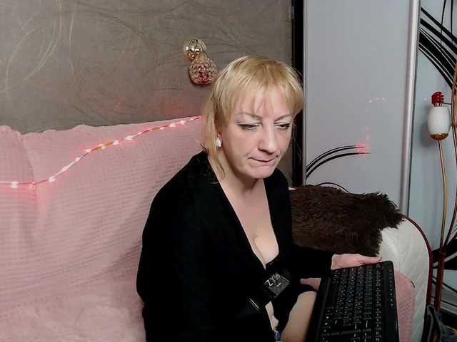 Трансляцияның скриншоттары Starrybb