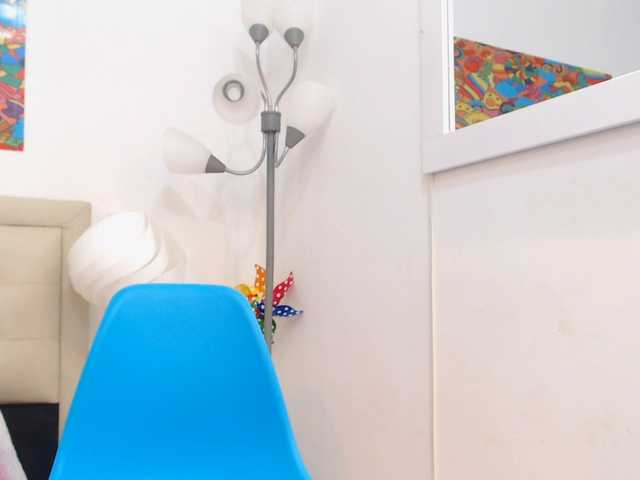 Трансляцияның скриншоттары Summerblake