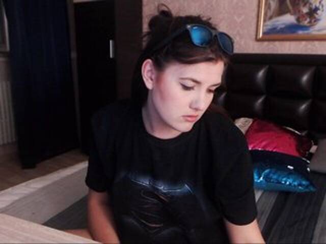 Трансляцияның скриншоттары SusanBell