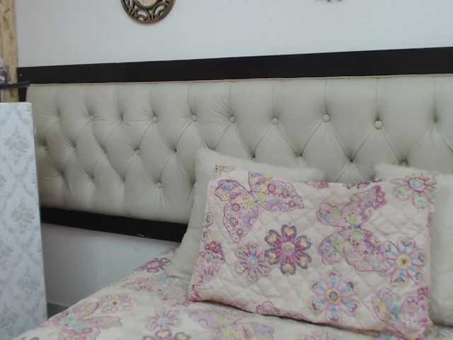 Трансляцияның скриншоттары SweettyChoco