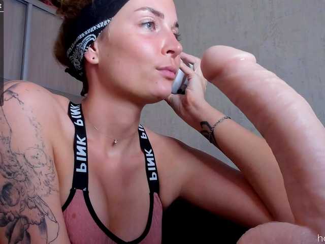 Трансляцияның скриншоттары Tasyaaaa